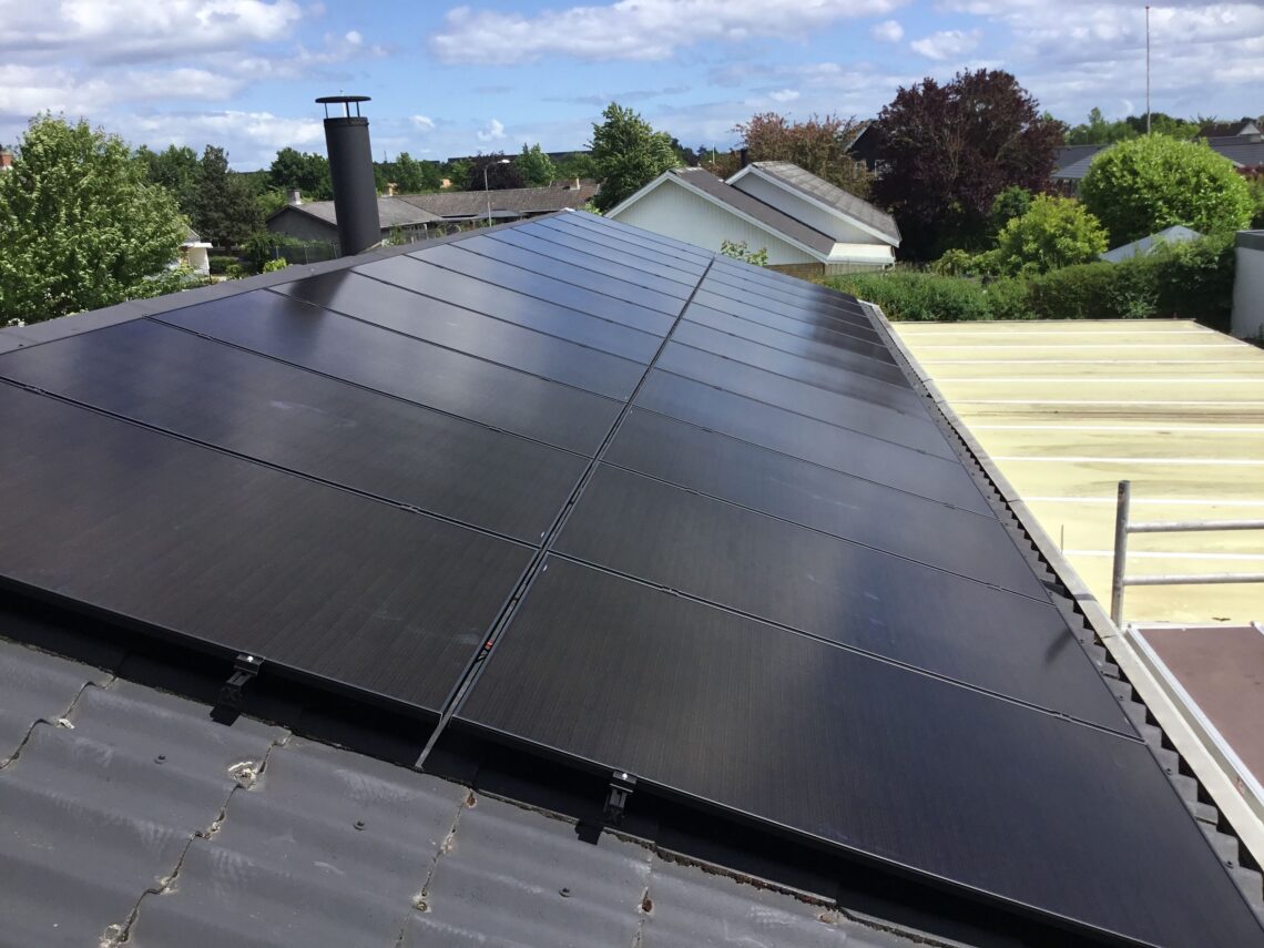 Prisguide: Få det meste ud af dit solcelleanlæg med batteri