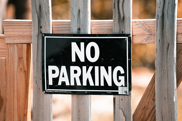 Parkeringsopmærkning gør parkeringspladsen mere overskuelig